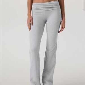 Vuori Halo Foldover Pant size small